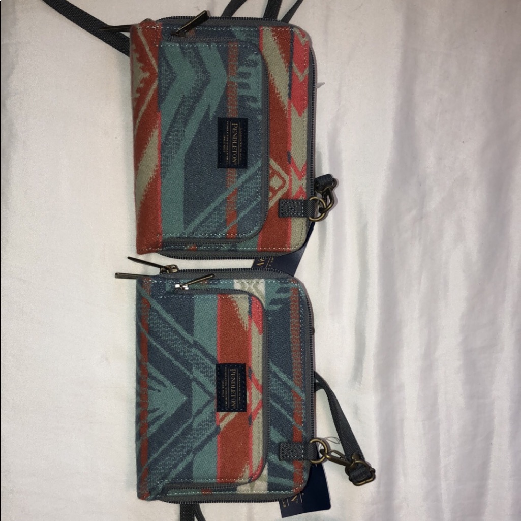 Pendleton Purses And Wallets